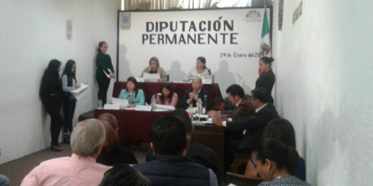 Aprueban reforma que prolonga permanencia de magistrados