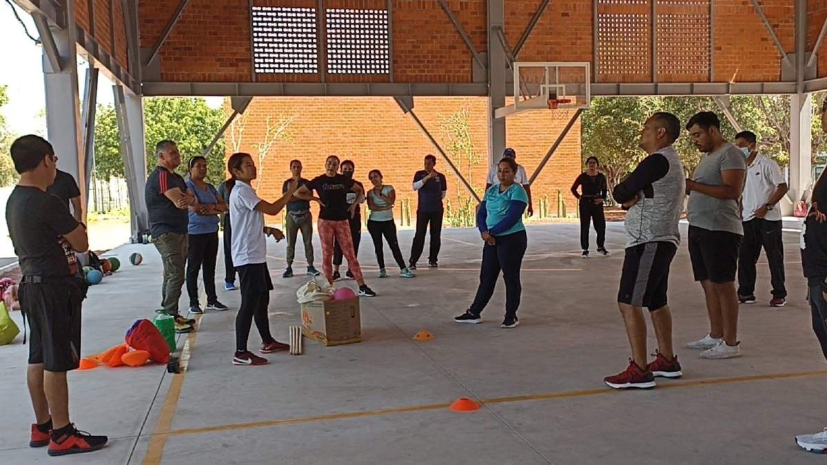 Empieza capacitación a instructores deportivos y maestros de EF en Jojutla