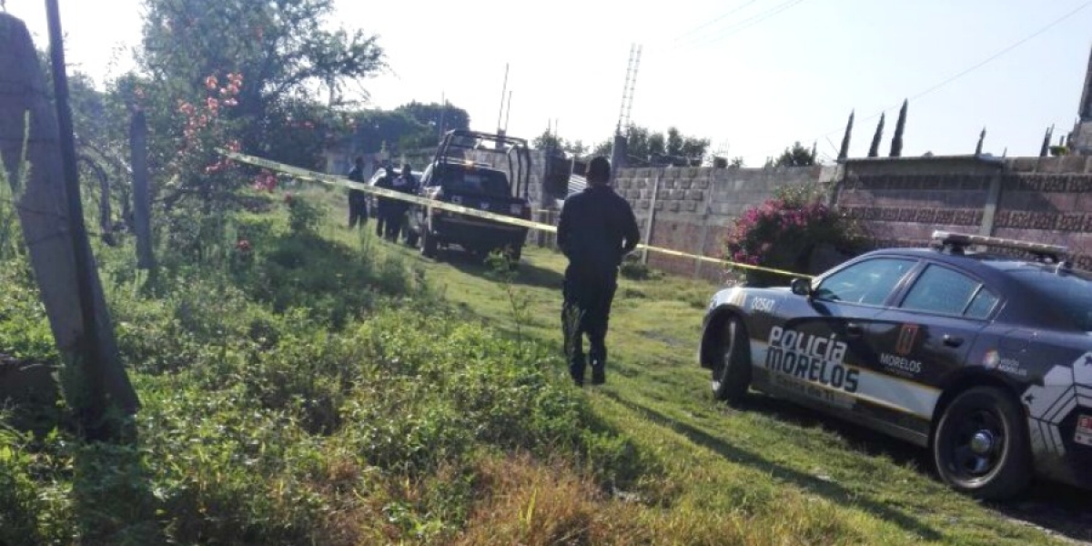 Identifican a cadáveres hallados en dos vehículos, en Yecapixtla