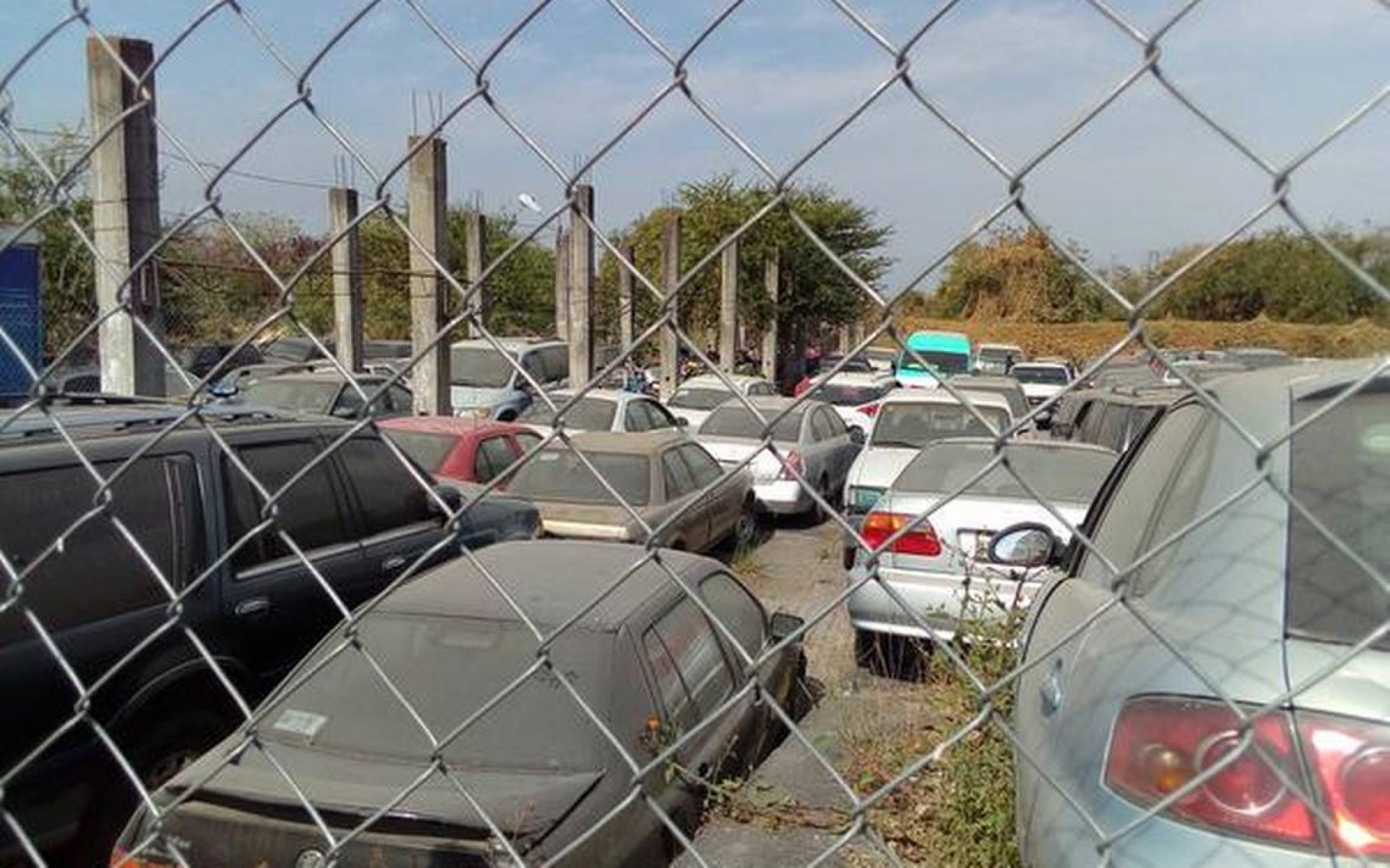 Ofrecen descuento a vehículos que terminaron en el corralón