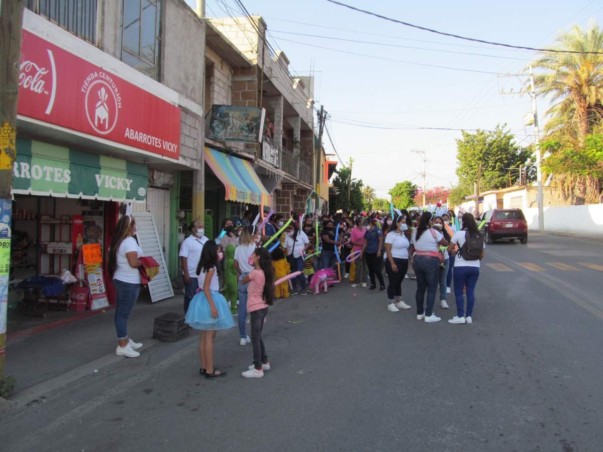 Siguen a la baja, los contagios de covid en la zona sur