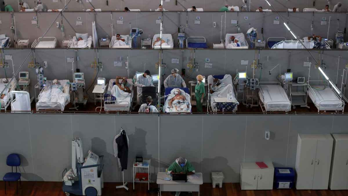 Niños de Hong Kong son atados a camas, durante cuarentena por COVID-19