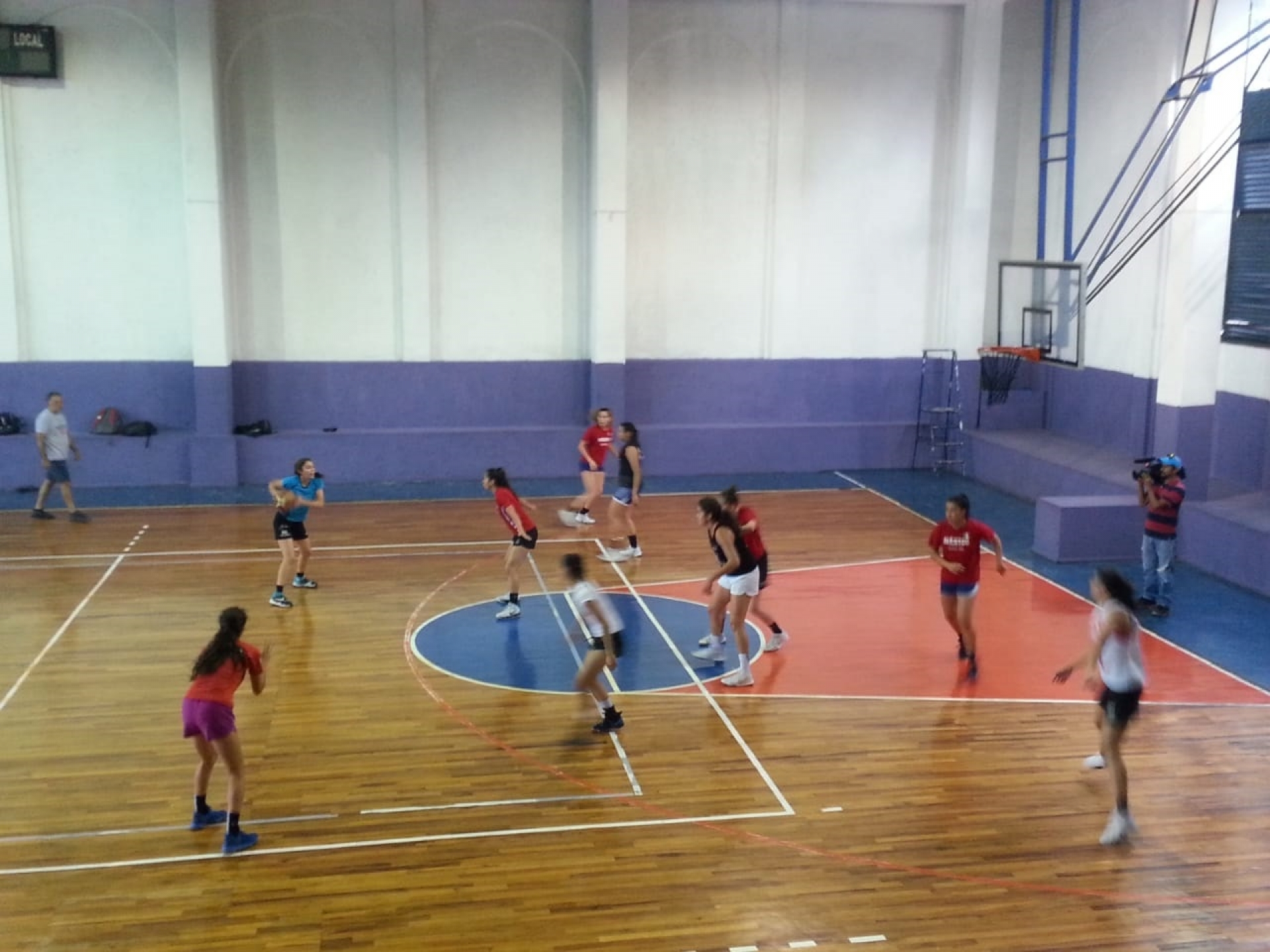 Selección nacional femenil Sub-20 de basquetbol da espectáculo en el Revolución