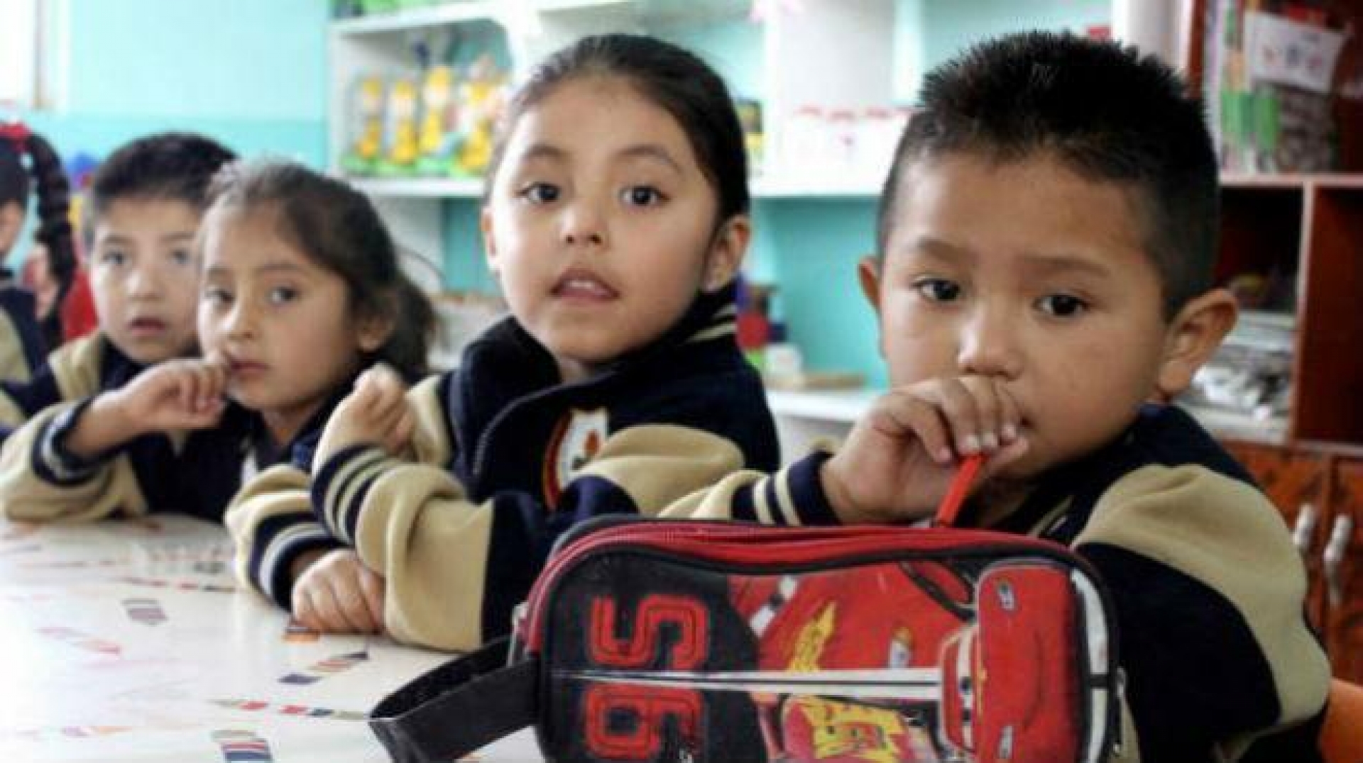 El Congreso analiza abrogar la ley de uniformes escolares gratuitos