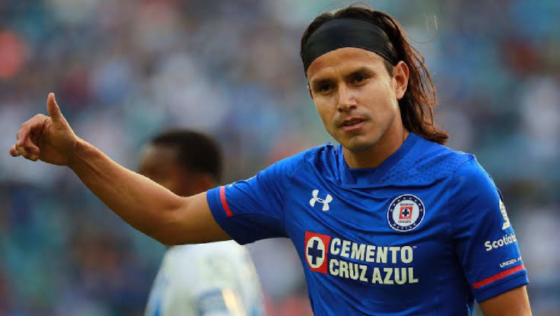 Gerardo Flores recibe título como entrenador
