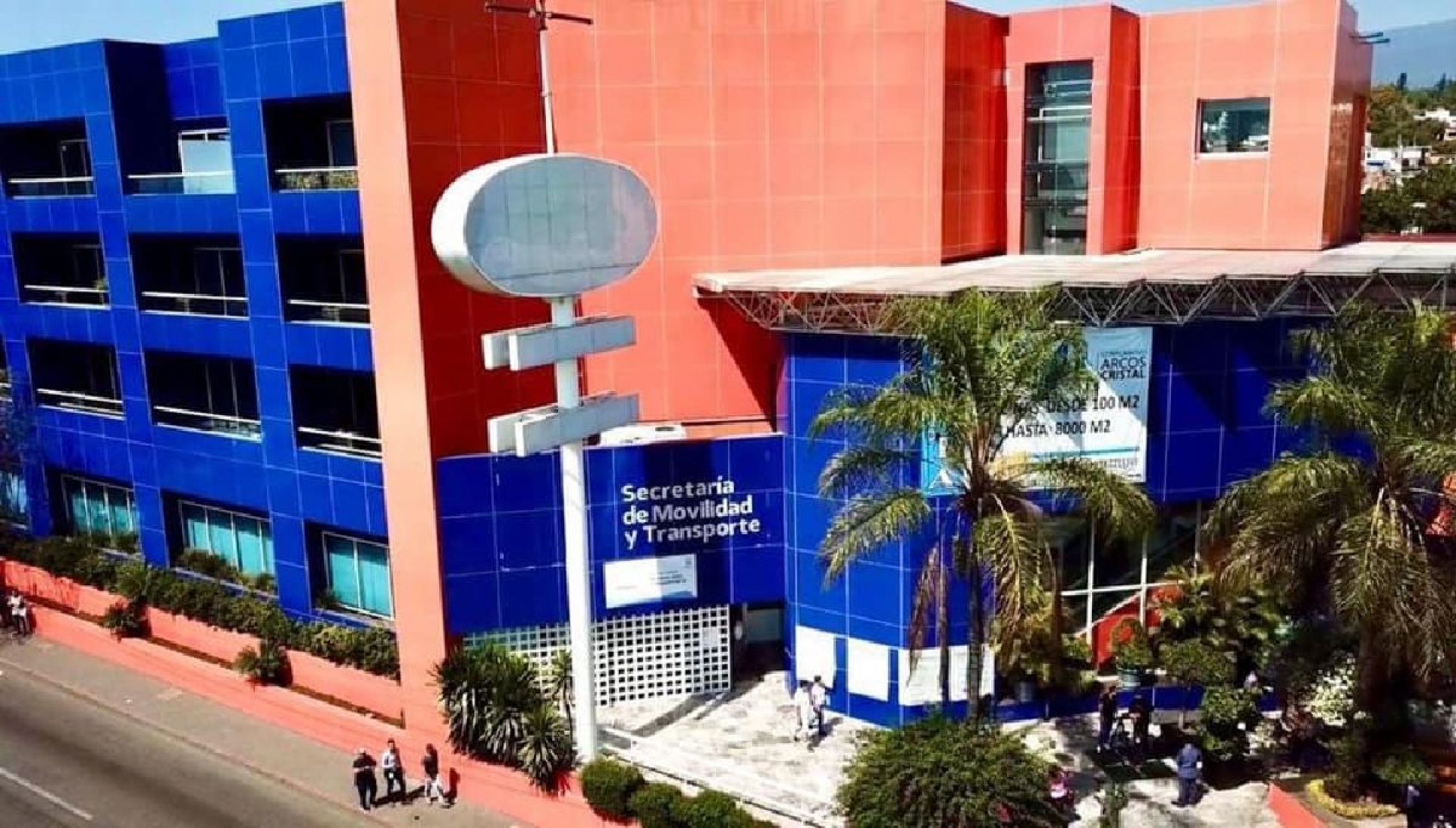 Pide SMyT no recurrir a gestores para realizar trámites