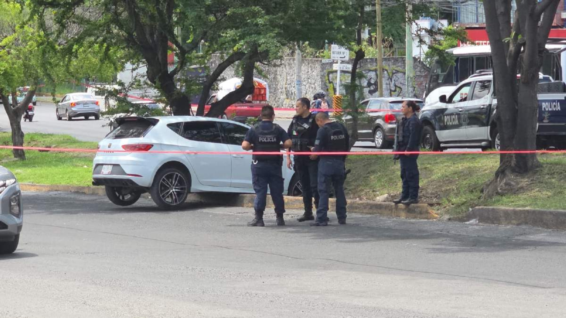 Acribillan a automovilista en el bulevar Cuauhnáhuac