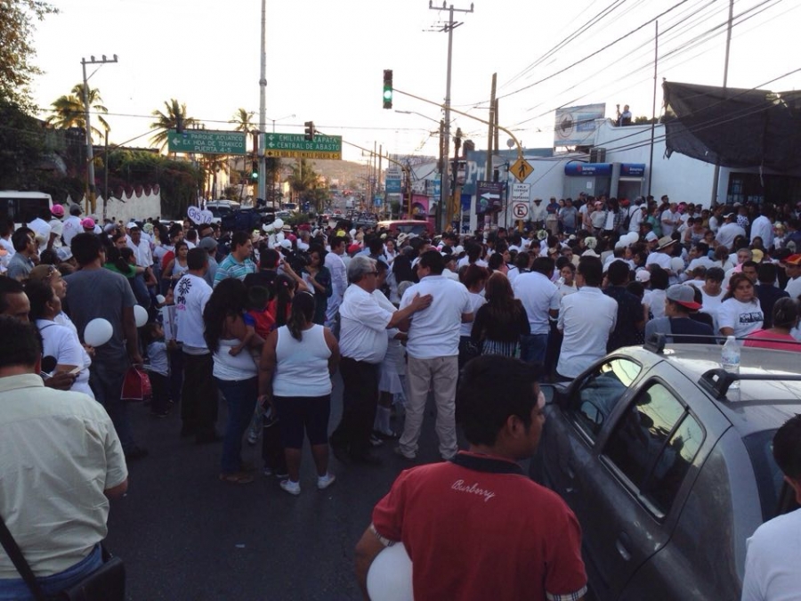 Familiares exigen que mamá de Gisela Mota sea alcaldesa de Temixco