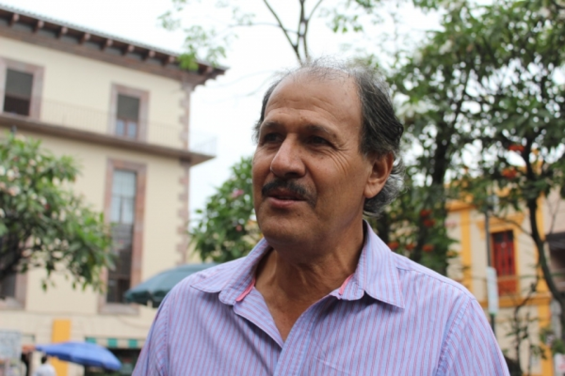 Denuncia Dagoberto Rivera robo de autobuses