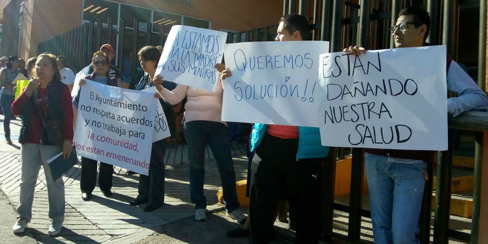 Protestaron habitantes de la colonia Base Tranquilidad en la Tesorería municipal