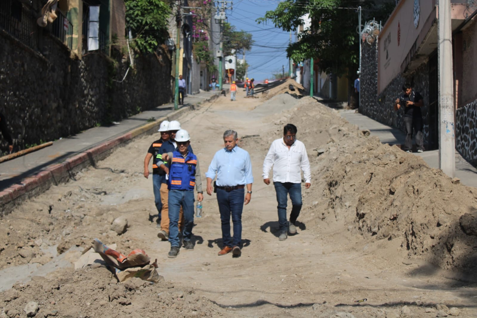 Da inicio ayuntamiento capitalino a obra en calle Cuauhtemotzin, con una inversión de más de cinco mdp