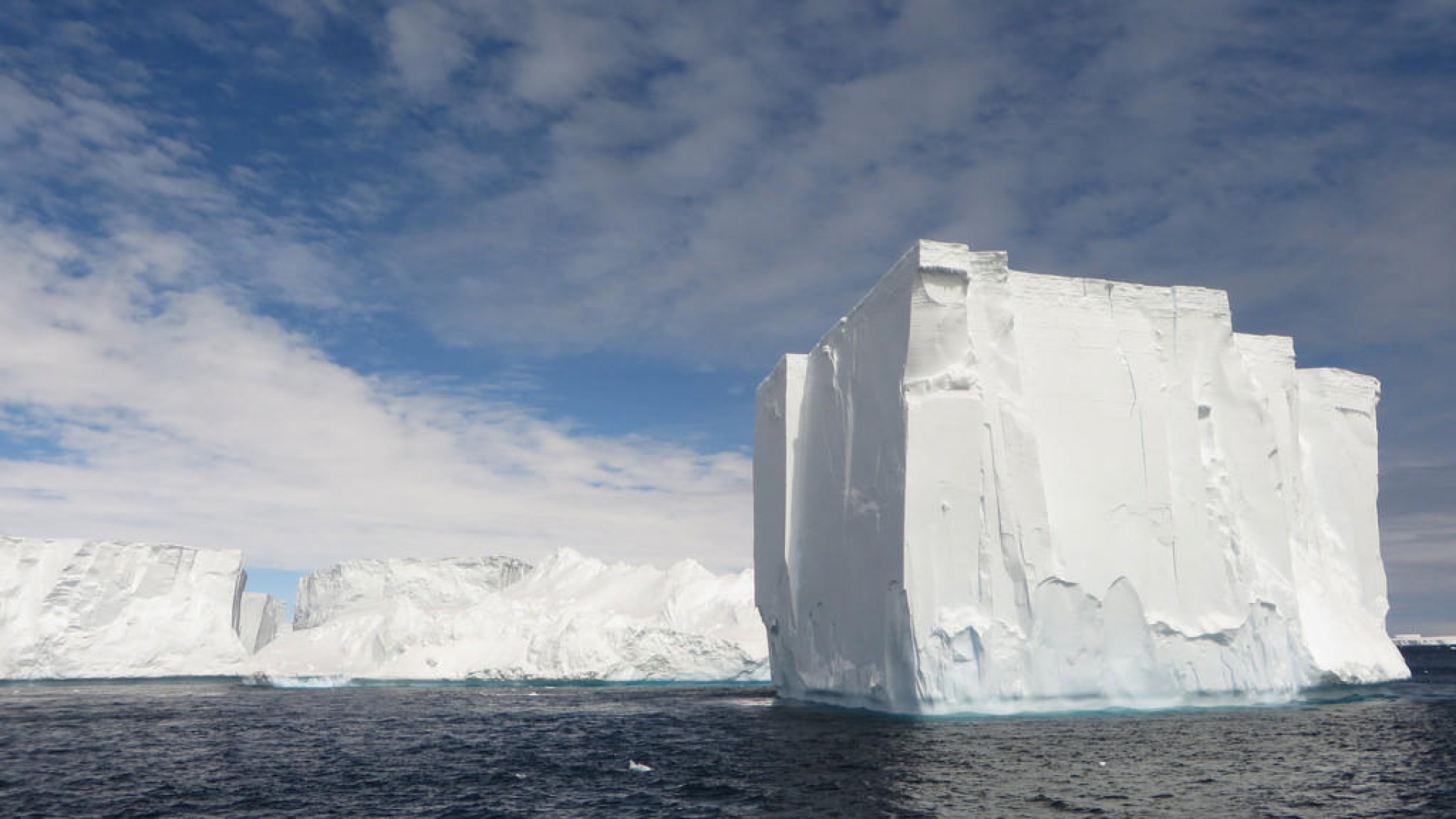 ¿El iceberg más grande en la Antártida llega a su fin?