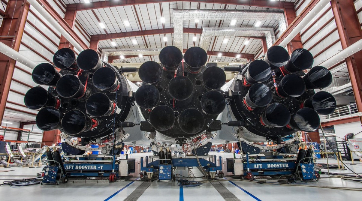 Elon Musk presume al Falcon Heavy, el cohete espacial más poderoso de todos los tiempos