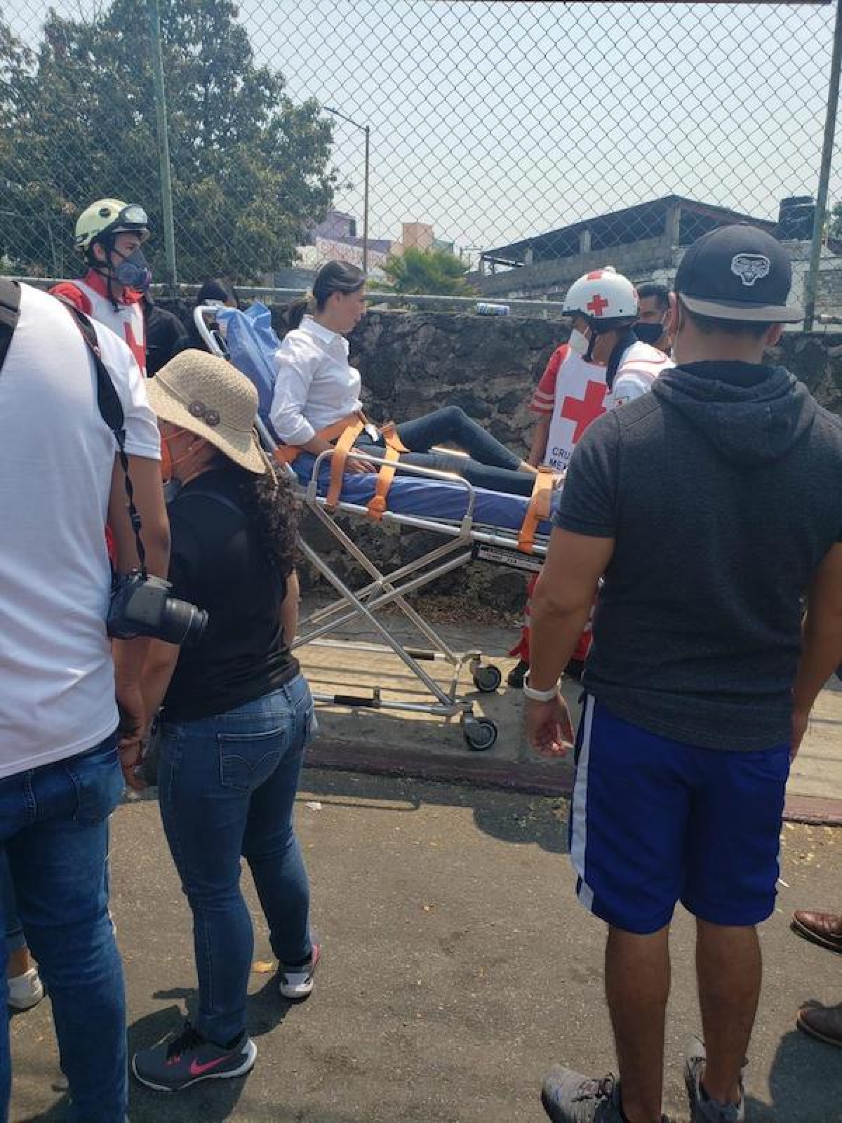 Candidata a diputada local resulta lesionada en carambola