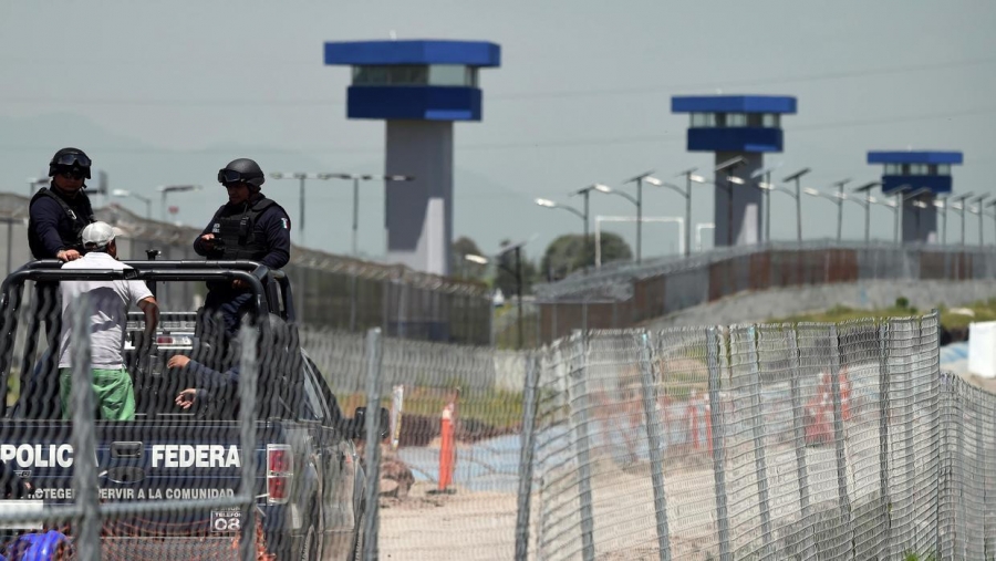 Liberan a policía federal vinculado a la fuga de 'El Chapo'