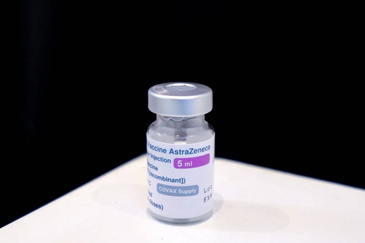 Llega a México sustancia para envasar 5.7 millones de vacunas COVID de AstraZeneca