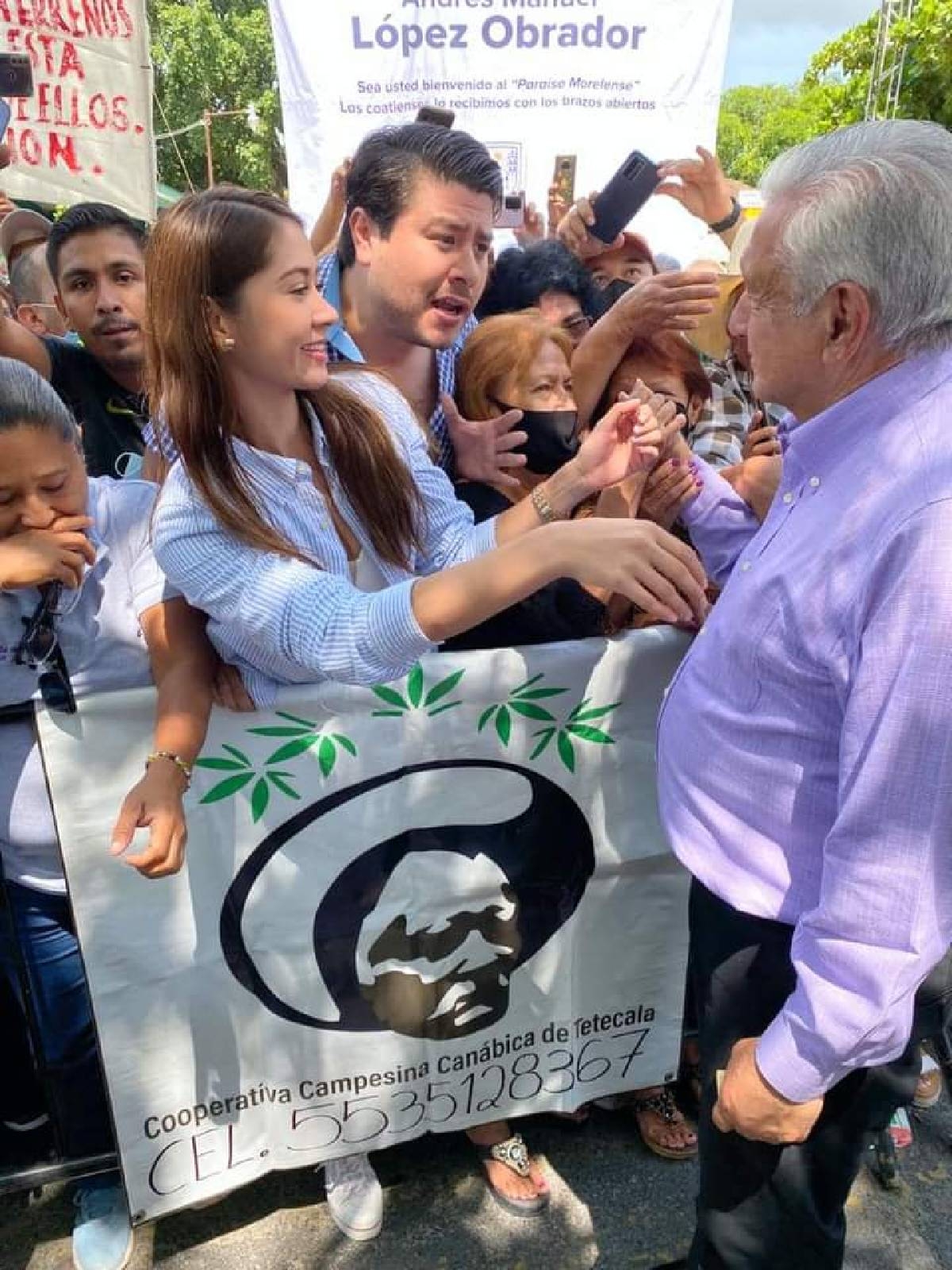 Dan a conocer a AMLO el proyecto “Tetecala Cannábico”