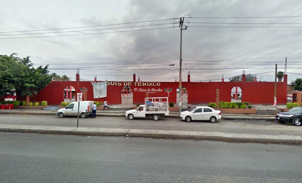 Abogado de tianguistas de Temixco amenaza con realizar bloqueo