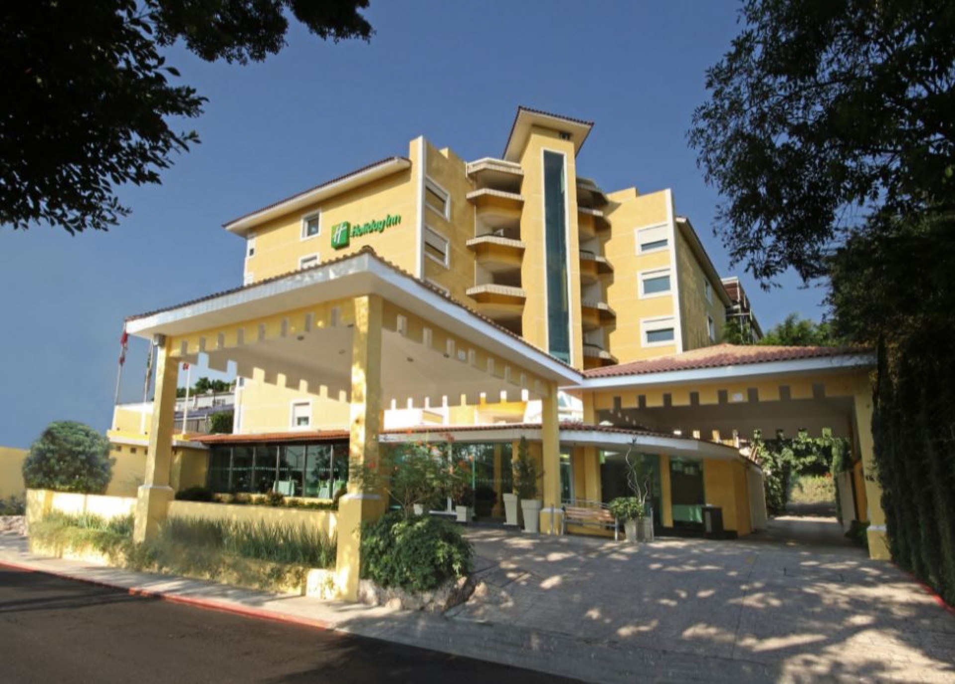 El 30 por ciento de los hoteles no ha podido reabrir sus puertas