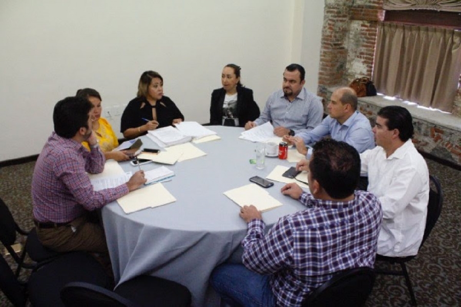 Diputados del G-10 piden ayuda al Ejecutivo