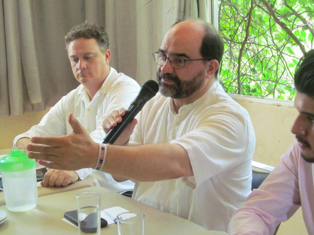 Senador propone gobierno de coalición para 2024 sin Morena