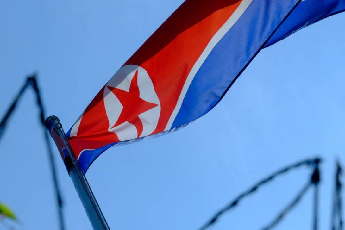 Corea del Norte lanza misil balístico; Japón alerta a habitantes que se refugien de inmediato