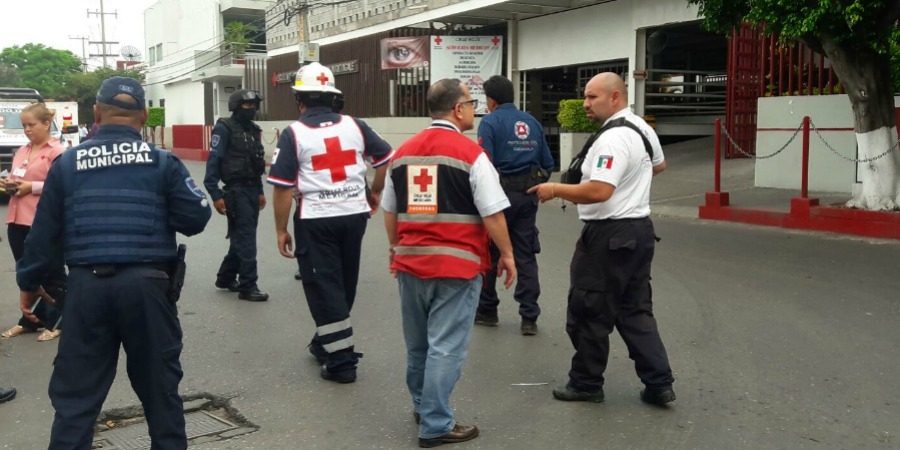 Desalojan escuela de enfermería de la Cruz Roja, por falsa amenaza de bomba