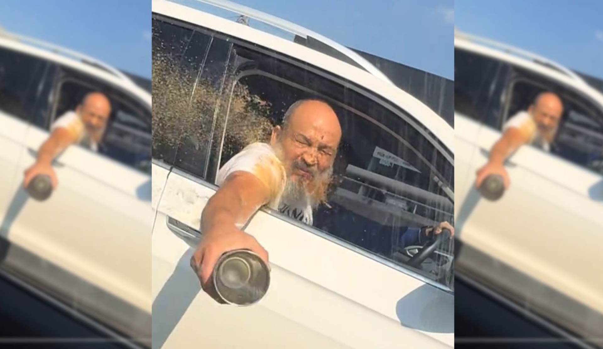 Conductor se derrama café al intentar agredir a otro automovilista | Video