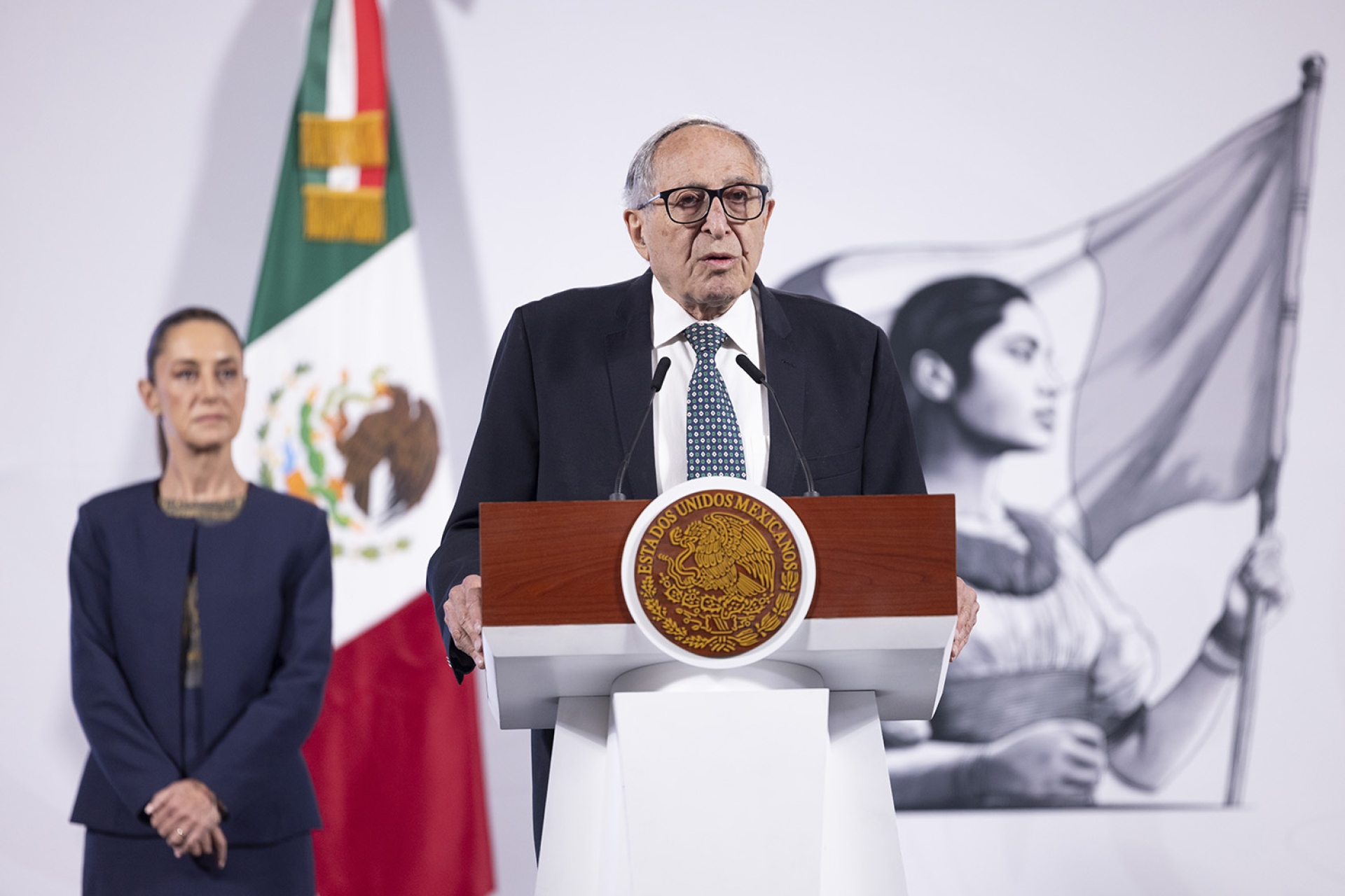 México refuerza vacunación ante aumento de casos de sarampión y tos ferina