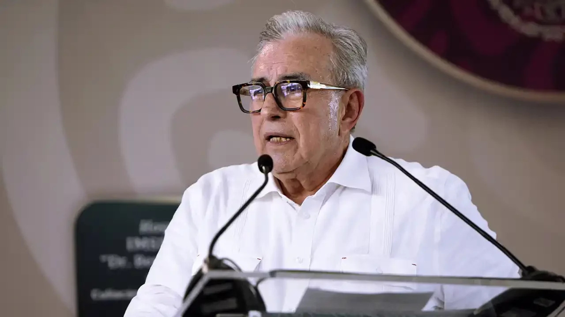 Denuncian a gobernador Rubén Rocha por presunta delincuencia organizada