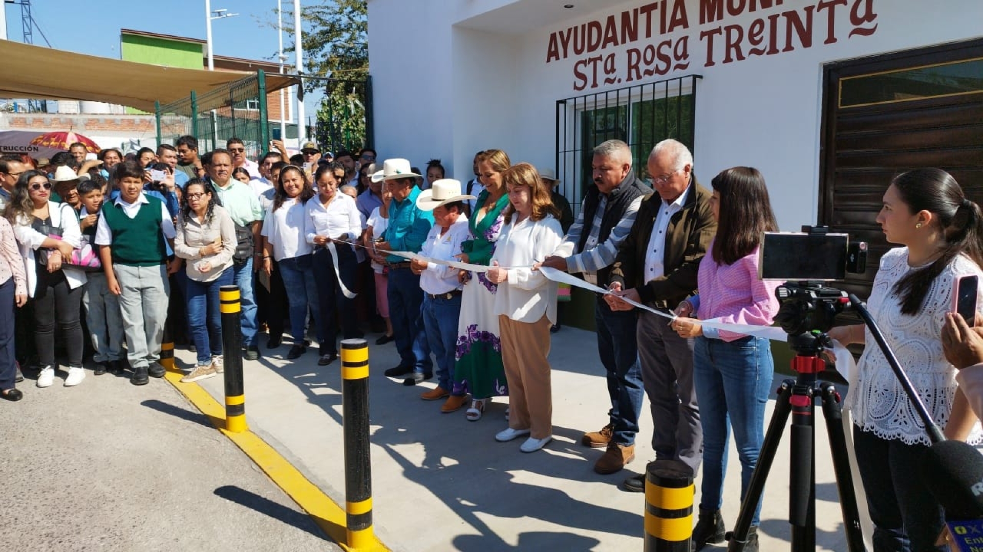 Inaugura gobernadora Margarita González Saravia construcción de ayudantía municipal de Santa Rosa 30, en Tlaltizapán