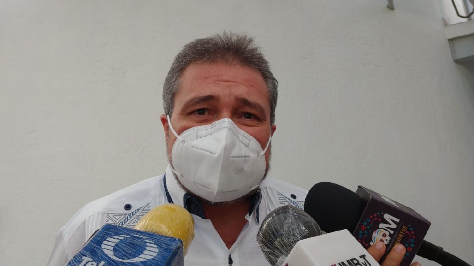 Cierran ocho escuelas privadas por deserción