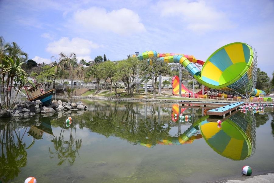 Inauguran el parque acuático “Six Flags Hurricane Harbor Oaxtepec”