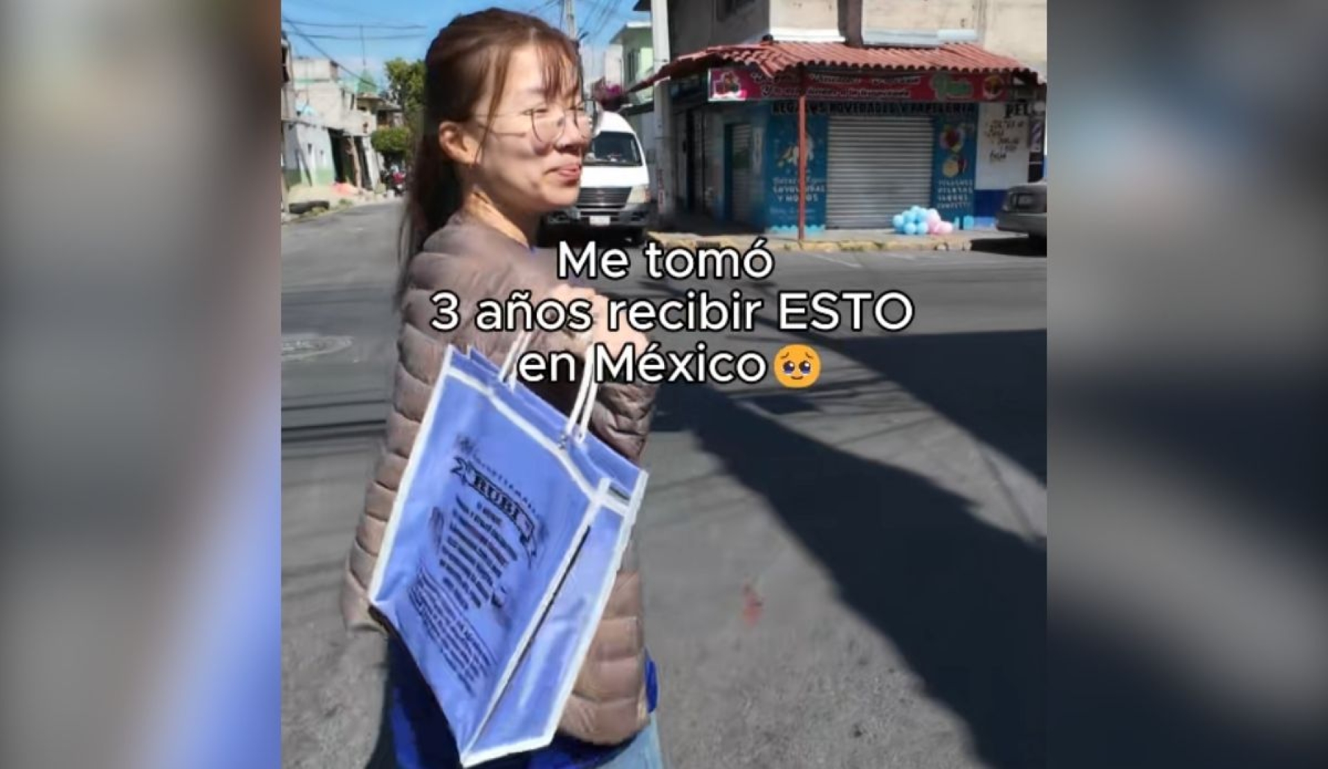 Coreana se vuelve viral por recibir su primera bolsa de mercado en México