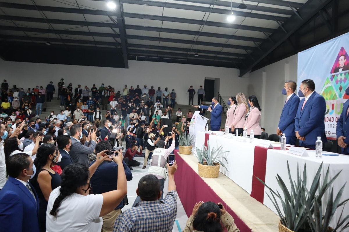 Asiste titular de Sedagro a toma de protesta de Juan Ángel Flores Bustamante