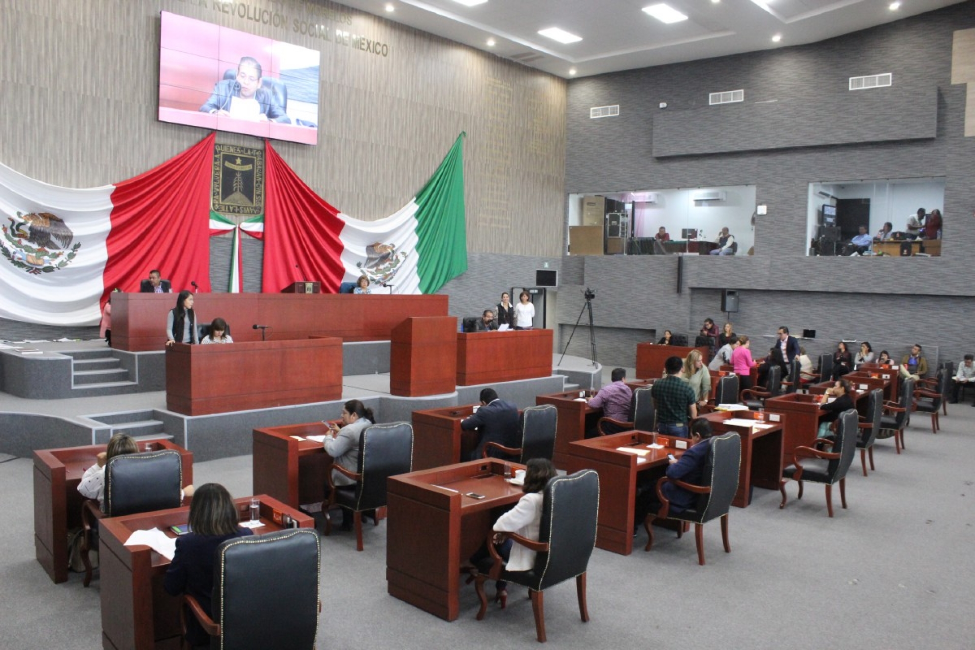 Plantea propuesta de Paquete Económico 2019 evitar contratar más deuda pública