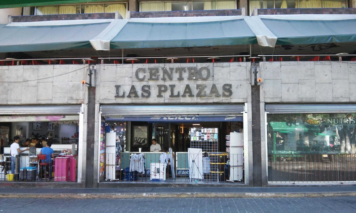 Asaltaron el estacionamiento de “Las Plazas”