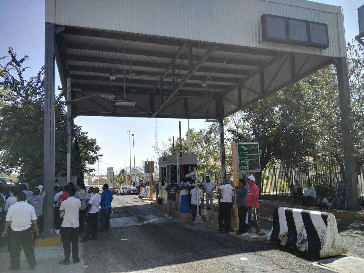 Acusan que gobierno federal no da certeza jurídica a grupo ciudadano en contra de peaje