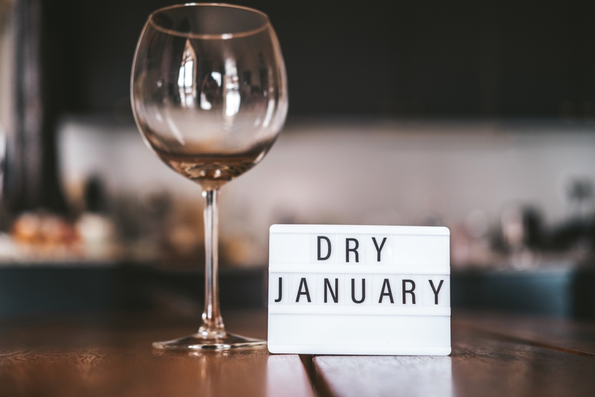 ¿Qué es 'Dry January' y cómo puede transformar tu inicio de año?