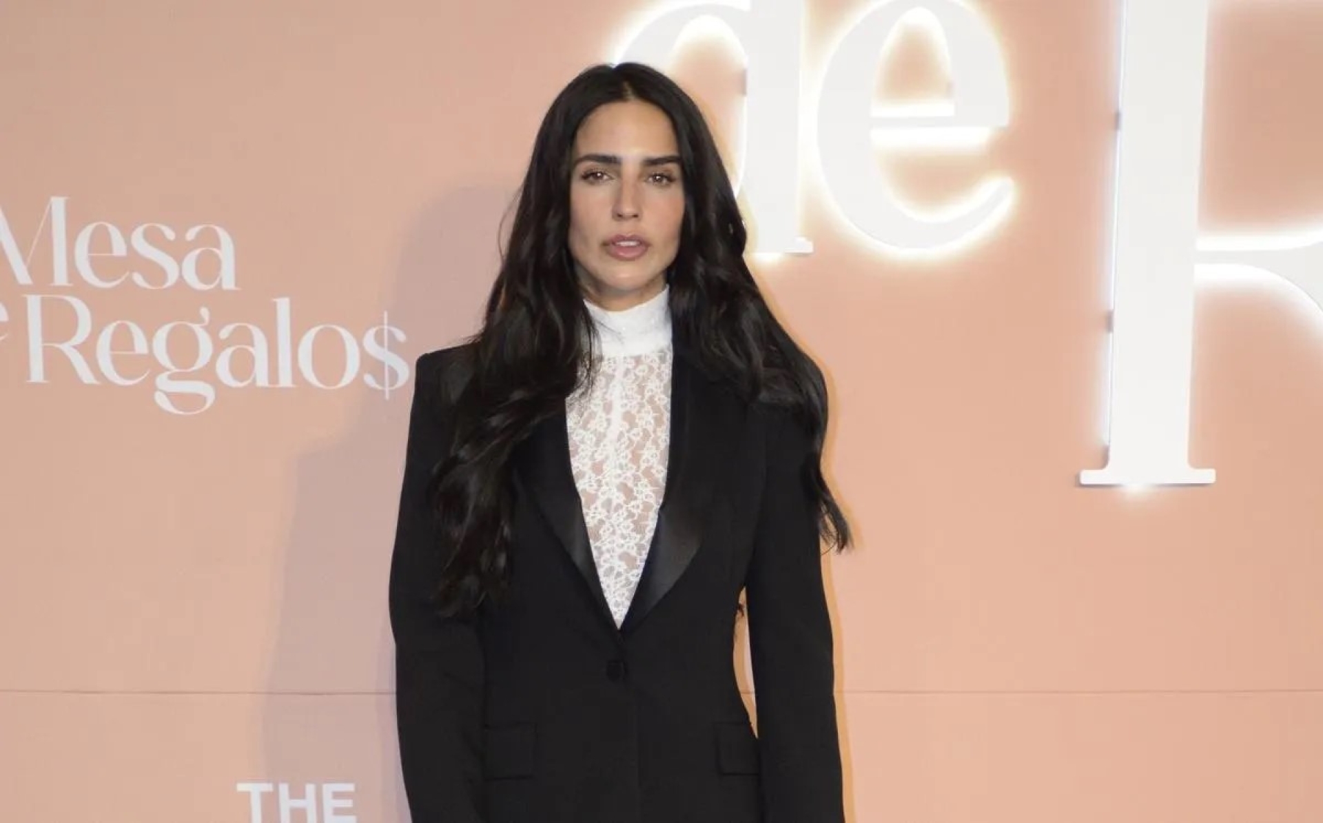 Bárbara de Regil habla públicamente sobre abuso que sufrió en su infancia