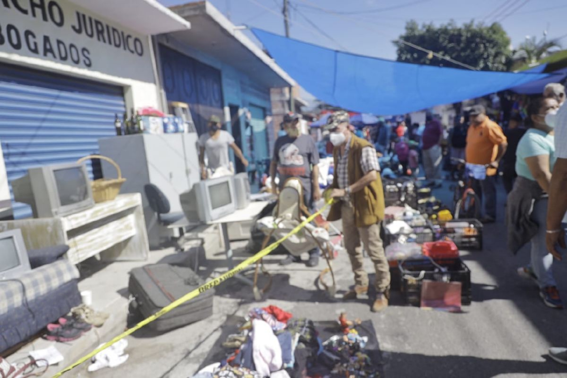 Sancionan a tianguistas que no respetan medidas sanitarias en Yautepec