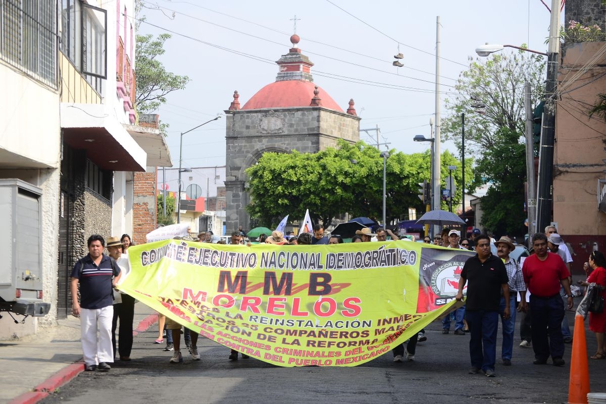Con una marcha conmemoró el MMB el día del maestro