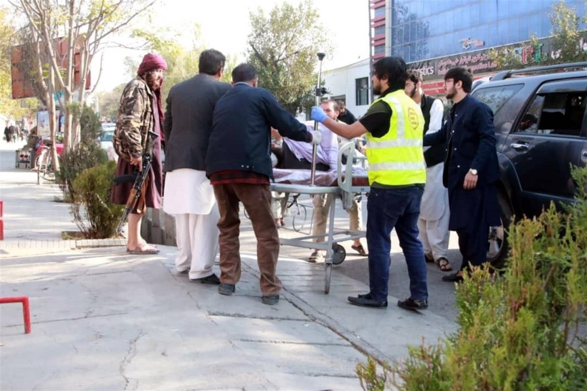 Ataque con explosivos contra hospital militar en Kabul