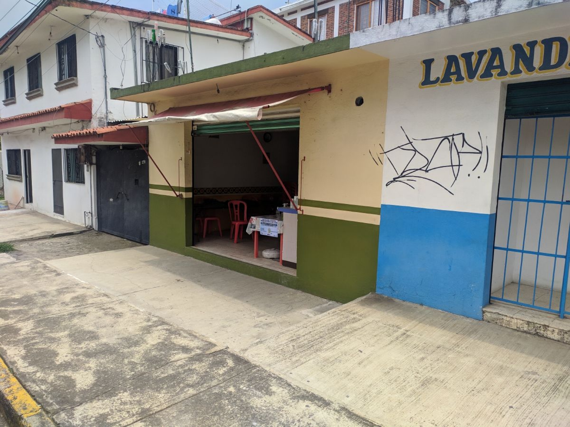 Difícil regreso a la venta de comida