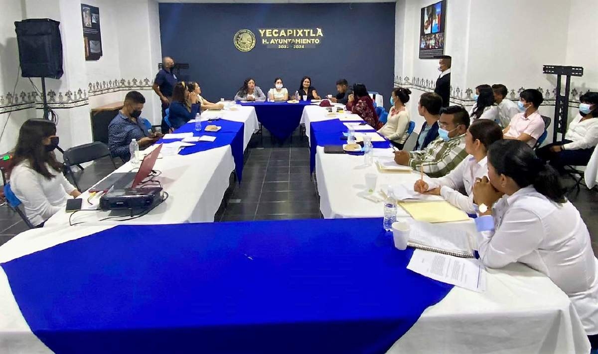 Capacitan sobre atención a víctimas a funcionarios de Yecapixtla