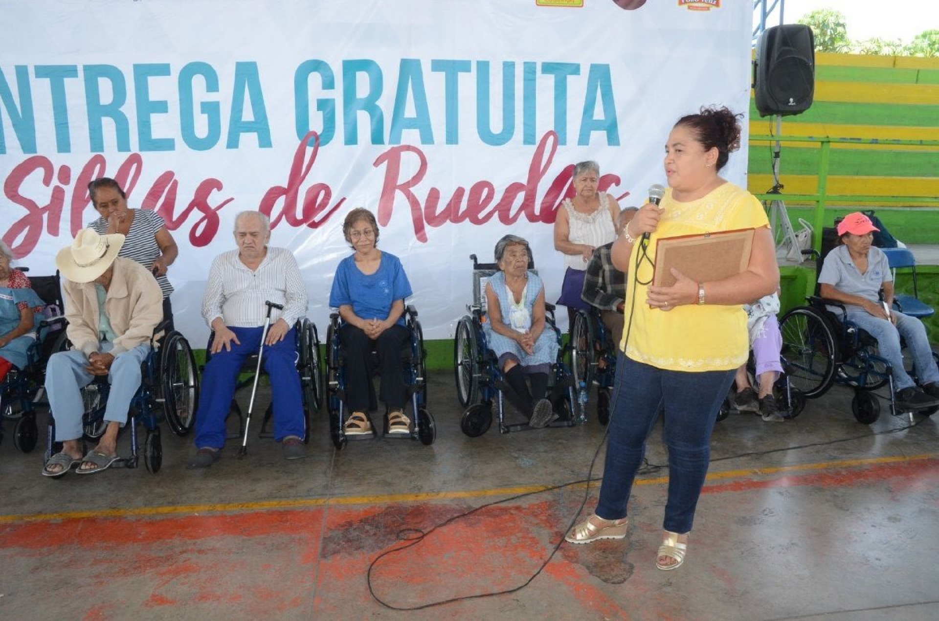 Entrega el DIF Cuautla sillas de ruedas y aparatos funcionales a personas vulnerables