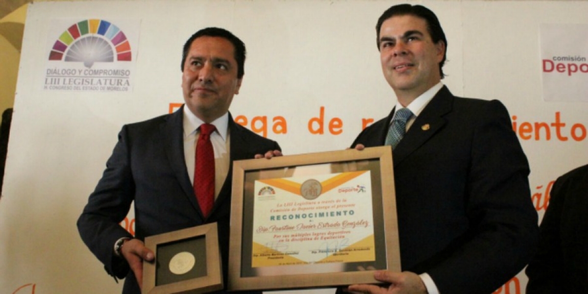 Entrega Congreso local reconocimiento al diputado Javier Estrada por logros deportivos en equitación