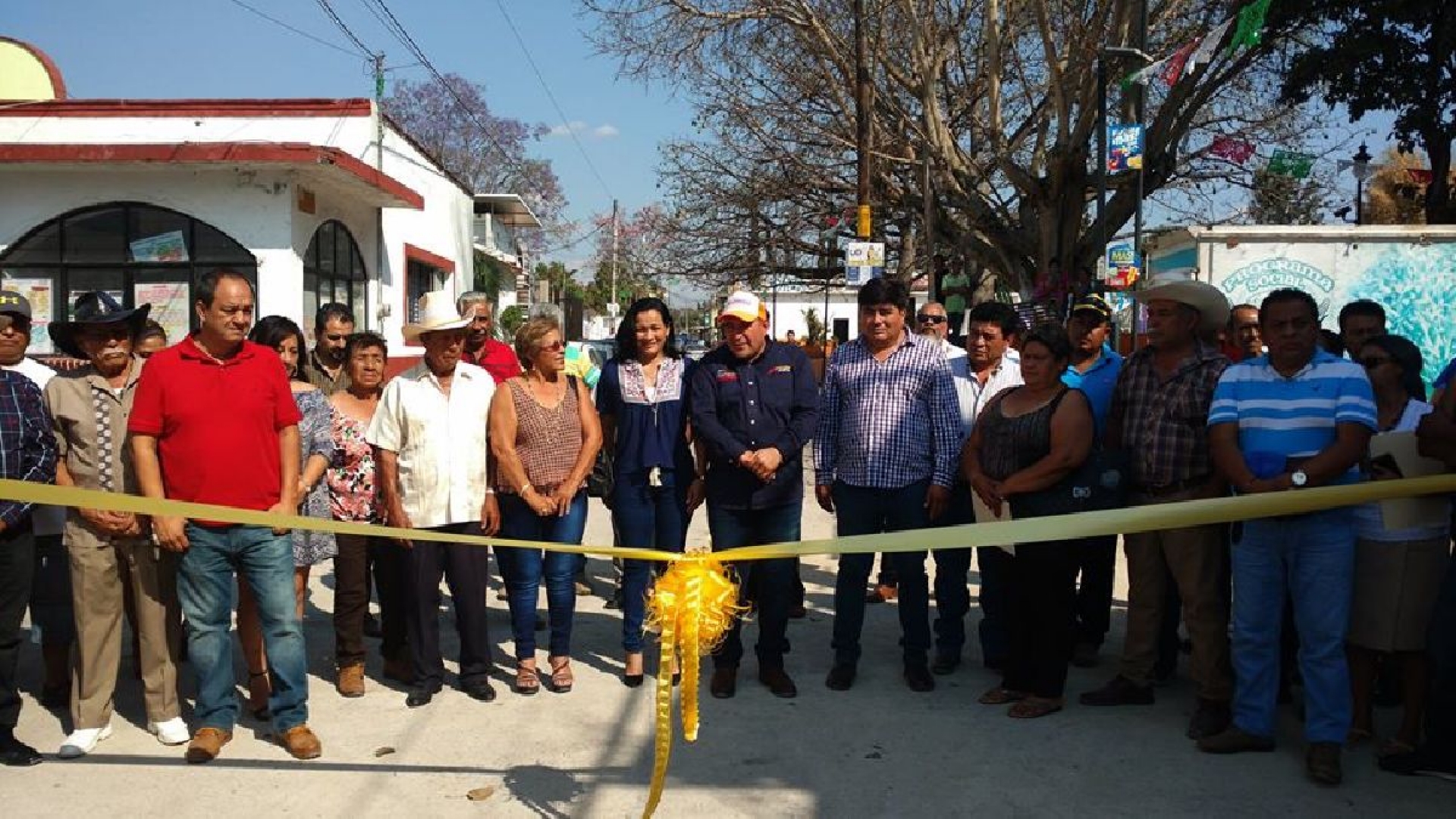 Continúan Agustín Alonso con la inauguración de diferentes obras en Yautepec