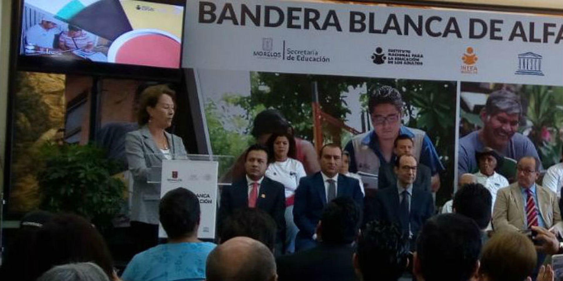 Declaran 'bandera blanca' de alfabetización en Morelos