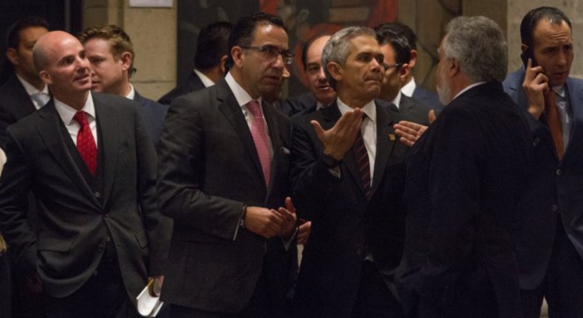 Mancera criticó fabricación de nominaciones de Meade y Arriola